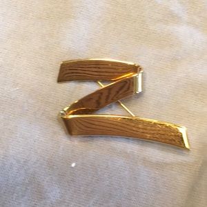 Gold Ribbon Pin
